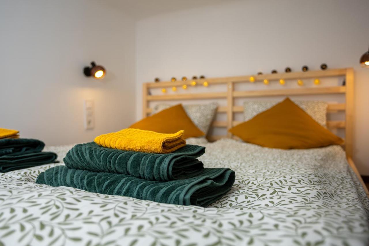 Green Goblin Apartment With Free Private Parking Budapest Bagian luar foto