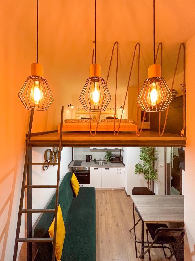 Green Goblin Apartment With Free Private Parking Budapest Bagian luar foto