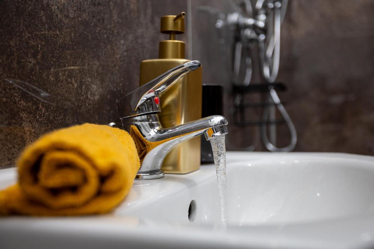 Green Goblin Apartment With Free Private Parking Budapest Bagian luar foto